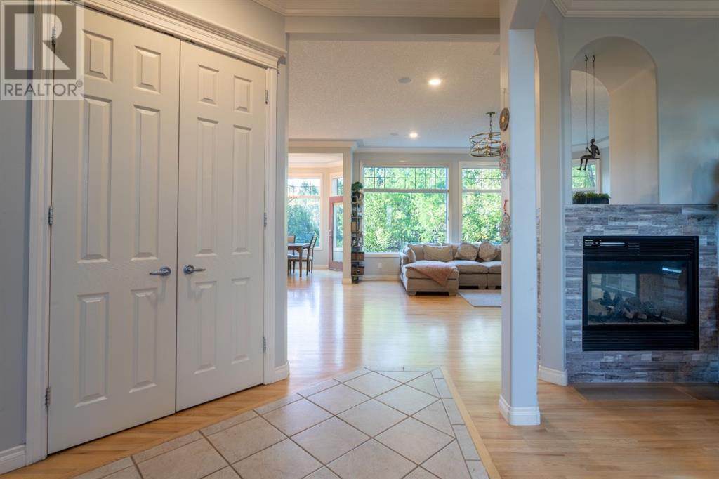 Property at 210 Evergreen Mews SW image 3