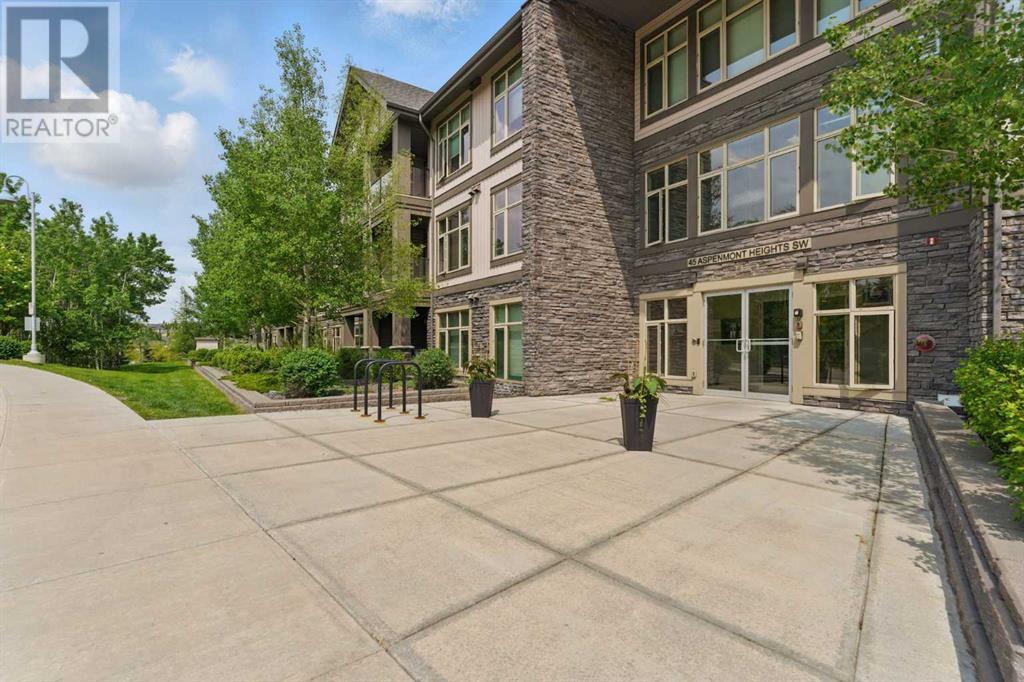 24, 45 Aspenmont Heights Sw, Calgary, Alberta  T3H 0E6 - Photo 2 - A2227471