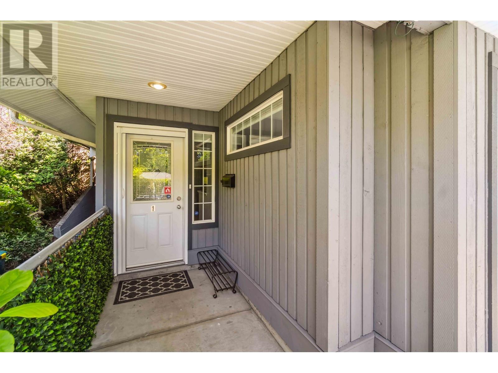 1 1940 Chesterfield Avenue, North Vancouver, British Columbia  V7M 2P5 - Photo 3 - R3011914