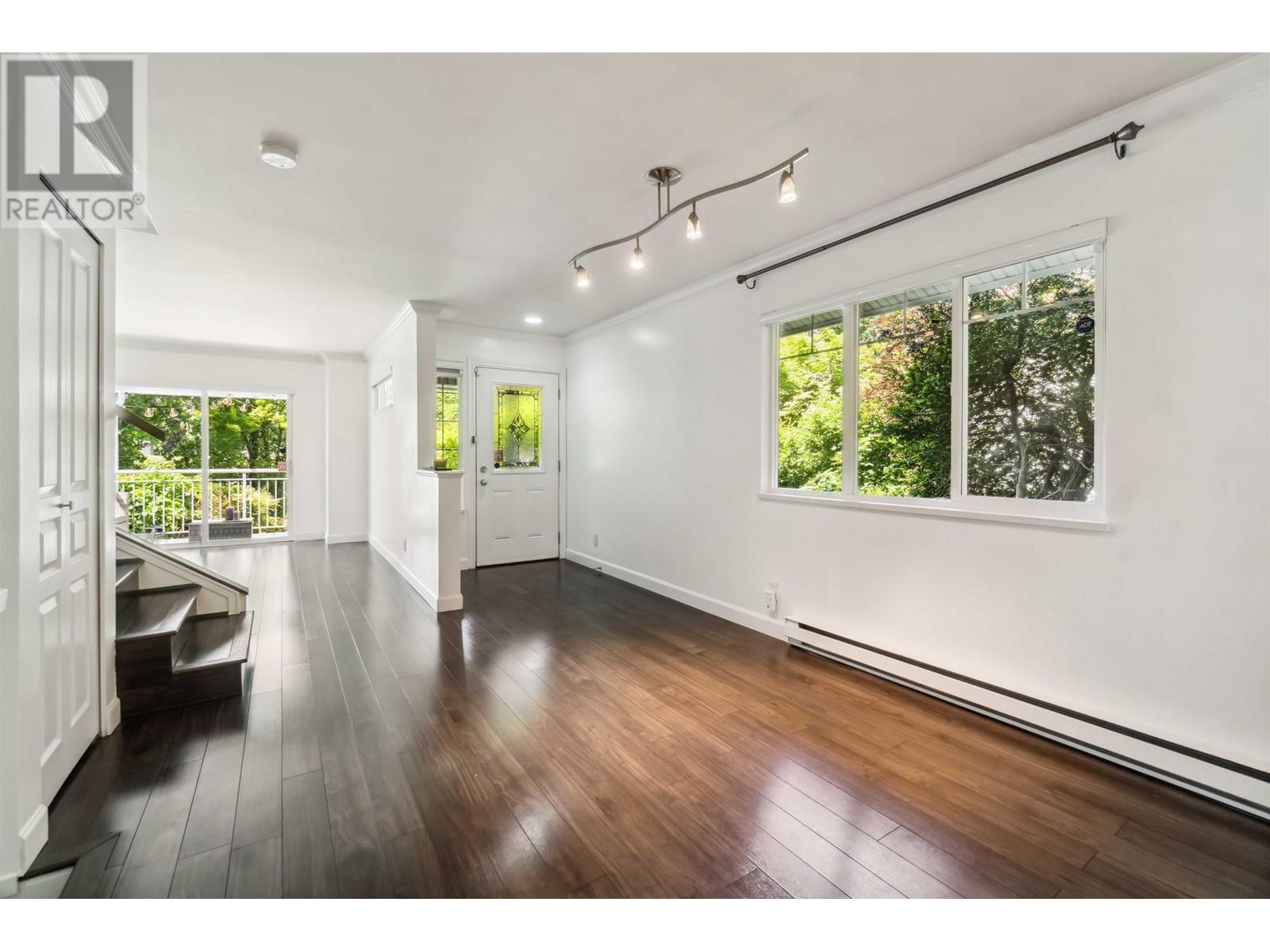 1 1940 Chesterfield Avenue, North Vancouver, British Columbia  V7M 2P5 - Photo 4 - R3011914
