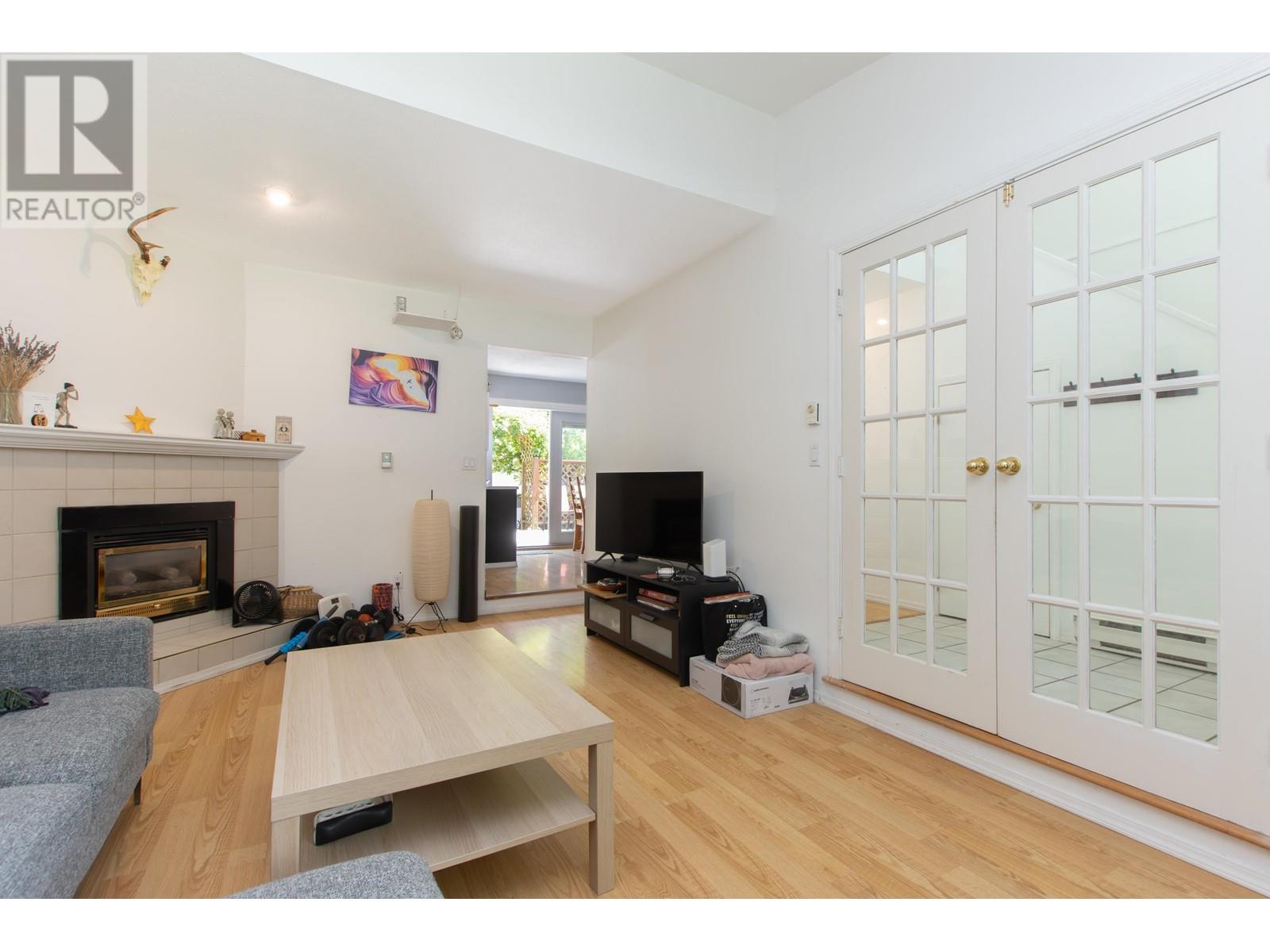39710 Government Road, Squamish, British Columbia  V8B 0A5 - Photo 4 - R3011923