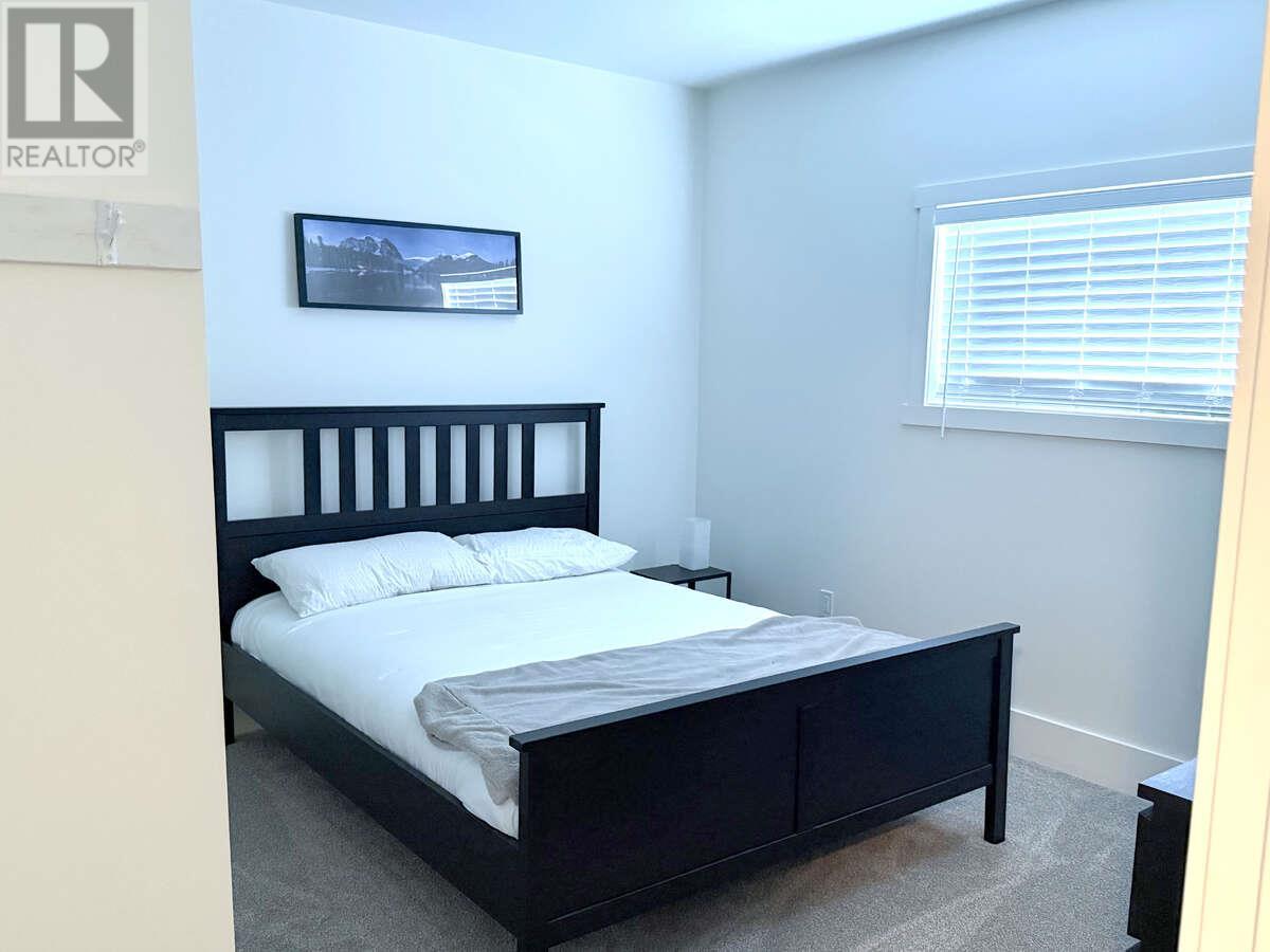 4760 Willow Avenue, Canal Flats, British Columbia  V0B 1B0 - Photo 16 - 10351052