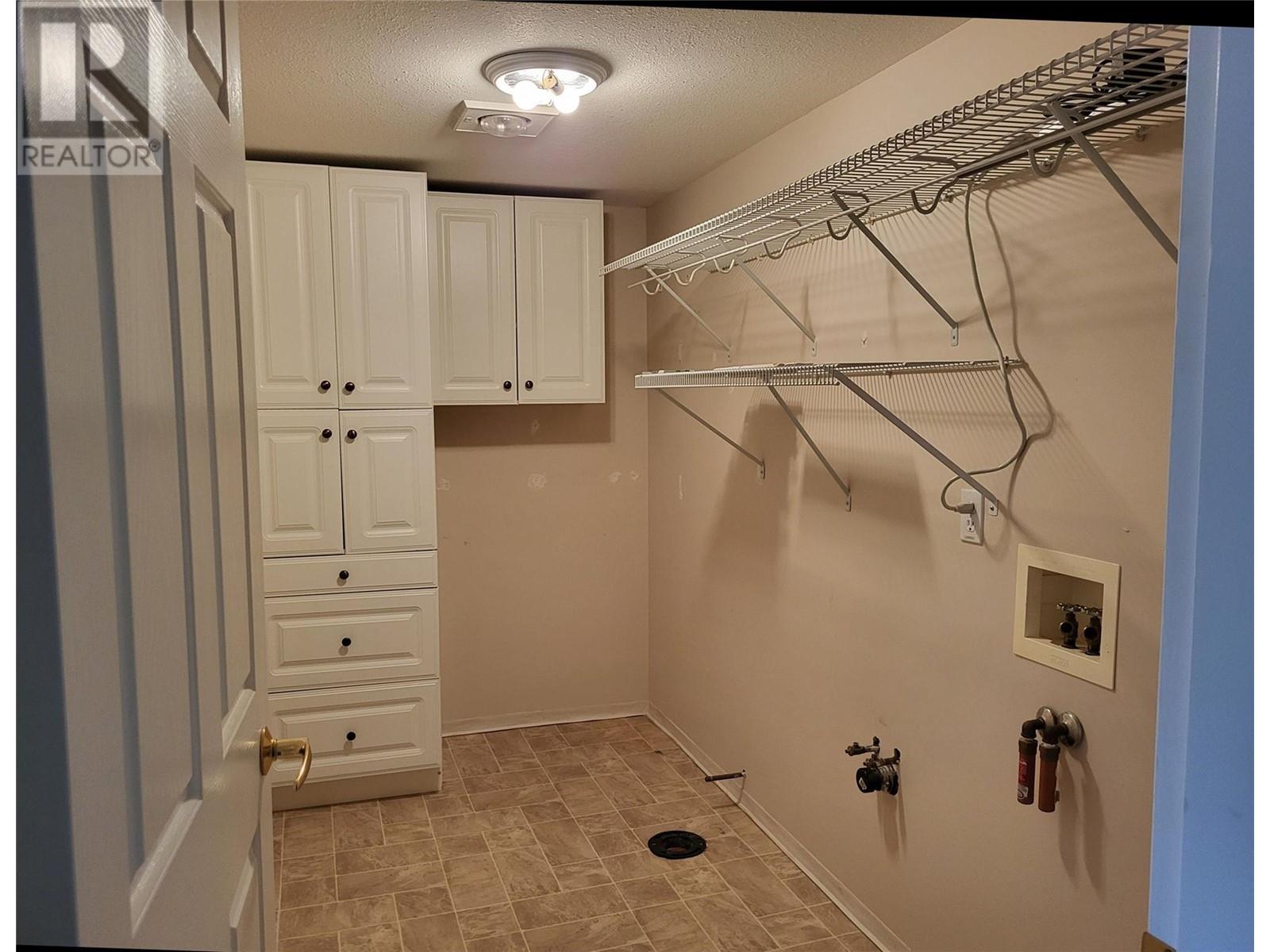860 Nicolani Drive Unit# 303, Kamloops, British Columbia  V2B 5B3 - Photo 14 - 10351024