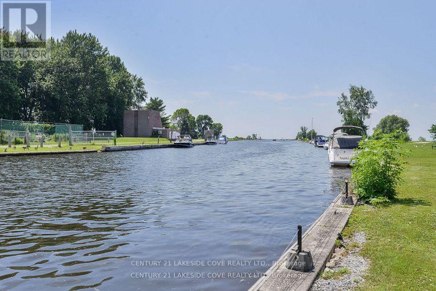 Unit 2 - 3 Paradise Boulevard, Ramara, Ontario  L0K 1B0 - Photo 29 - S12121332