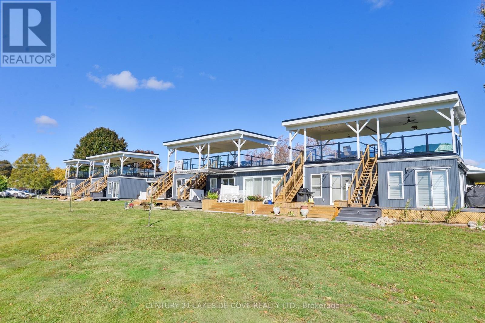 Unit 2 - 3 Paradise Boulevard, Ramara, Ontario  L0K 1B0 - Photo 4 - S12121332