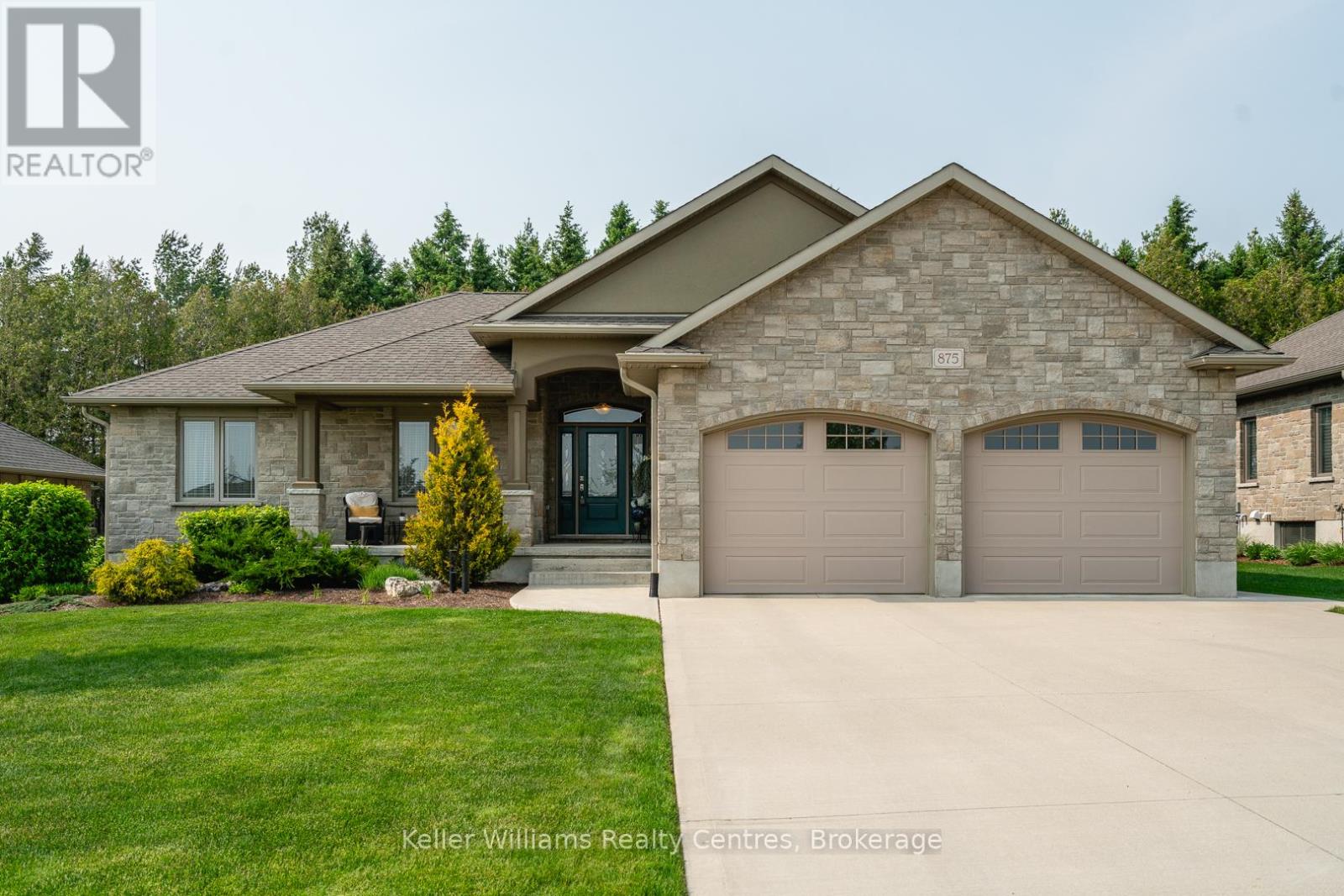 875 17TH STREET, Hanover, Ontario