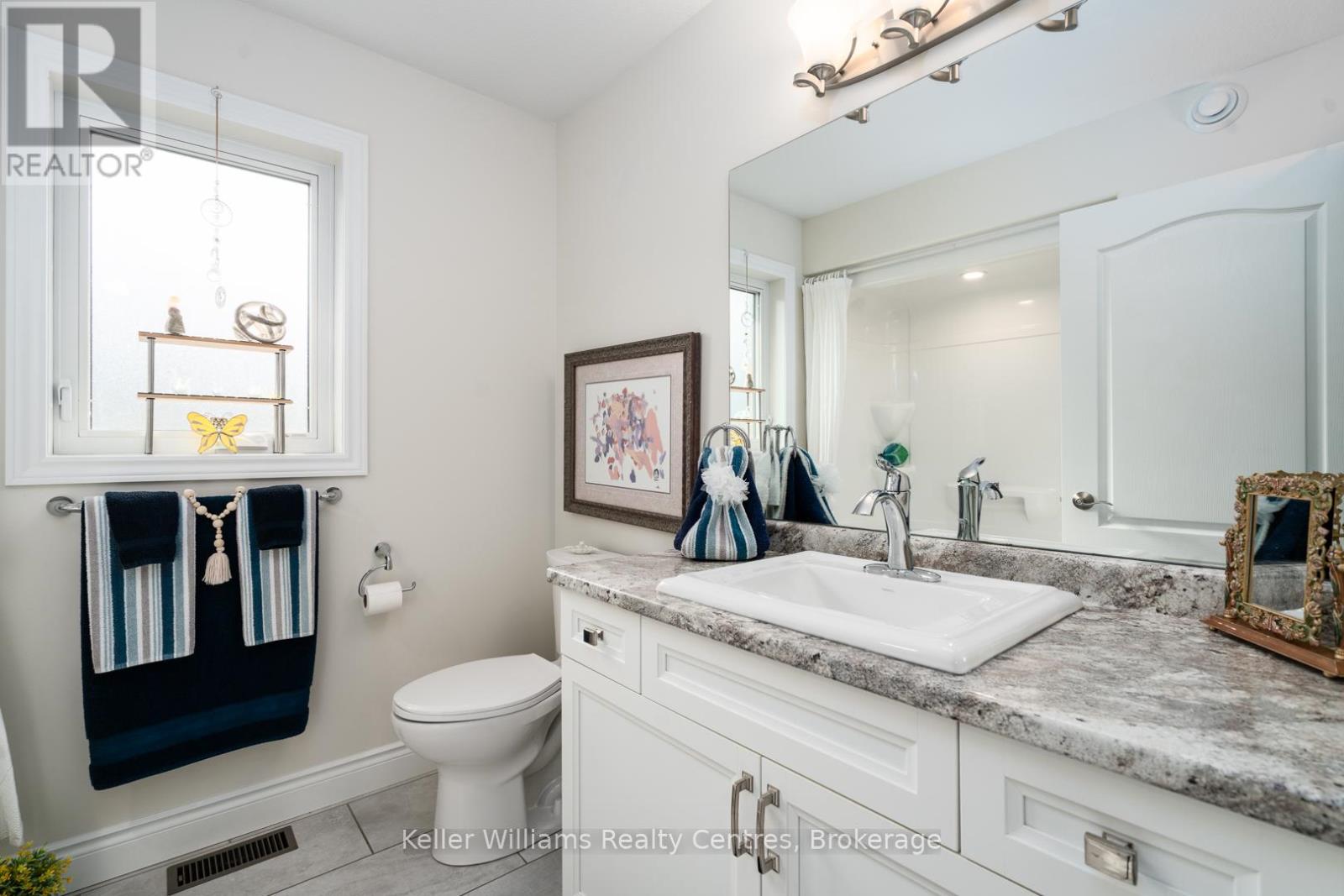 875 17th Street, Hanover, Ontario  N4N 0B7 - Photo 21 - X12199837