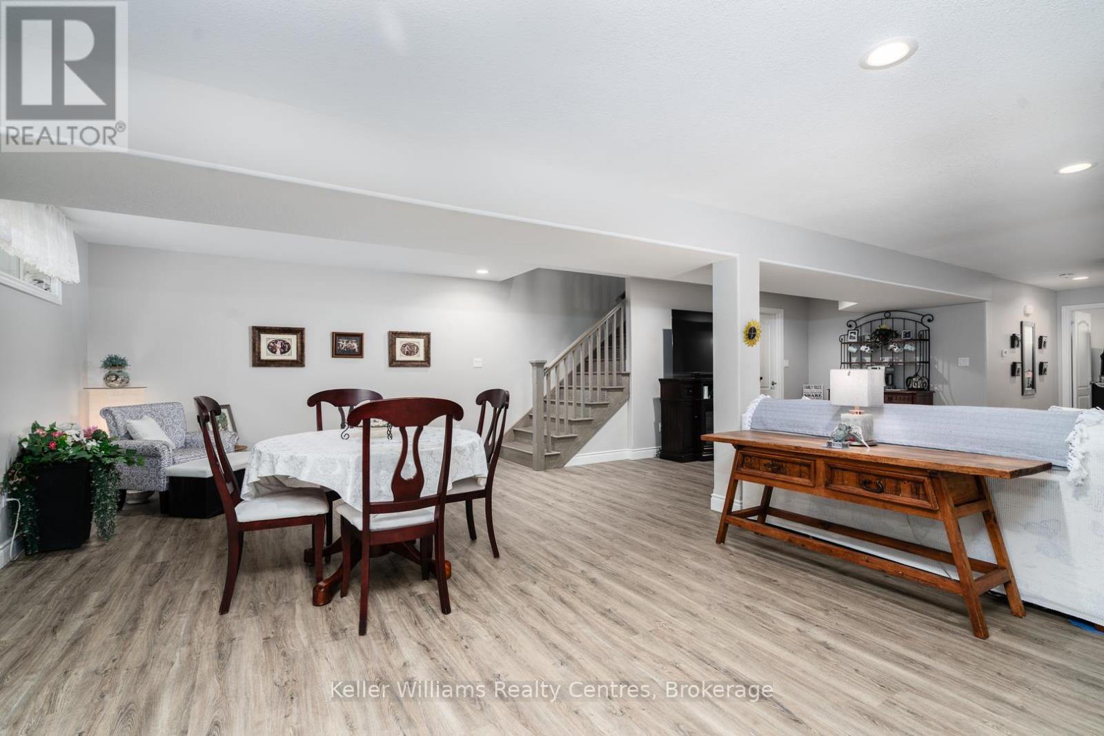 875 17th Street, Hanover, Ontario  N4N 0B7 - Photo 27 - X12199837