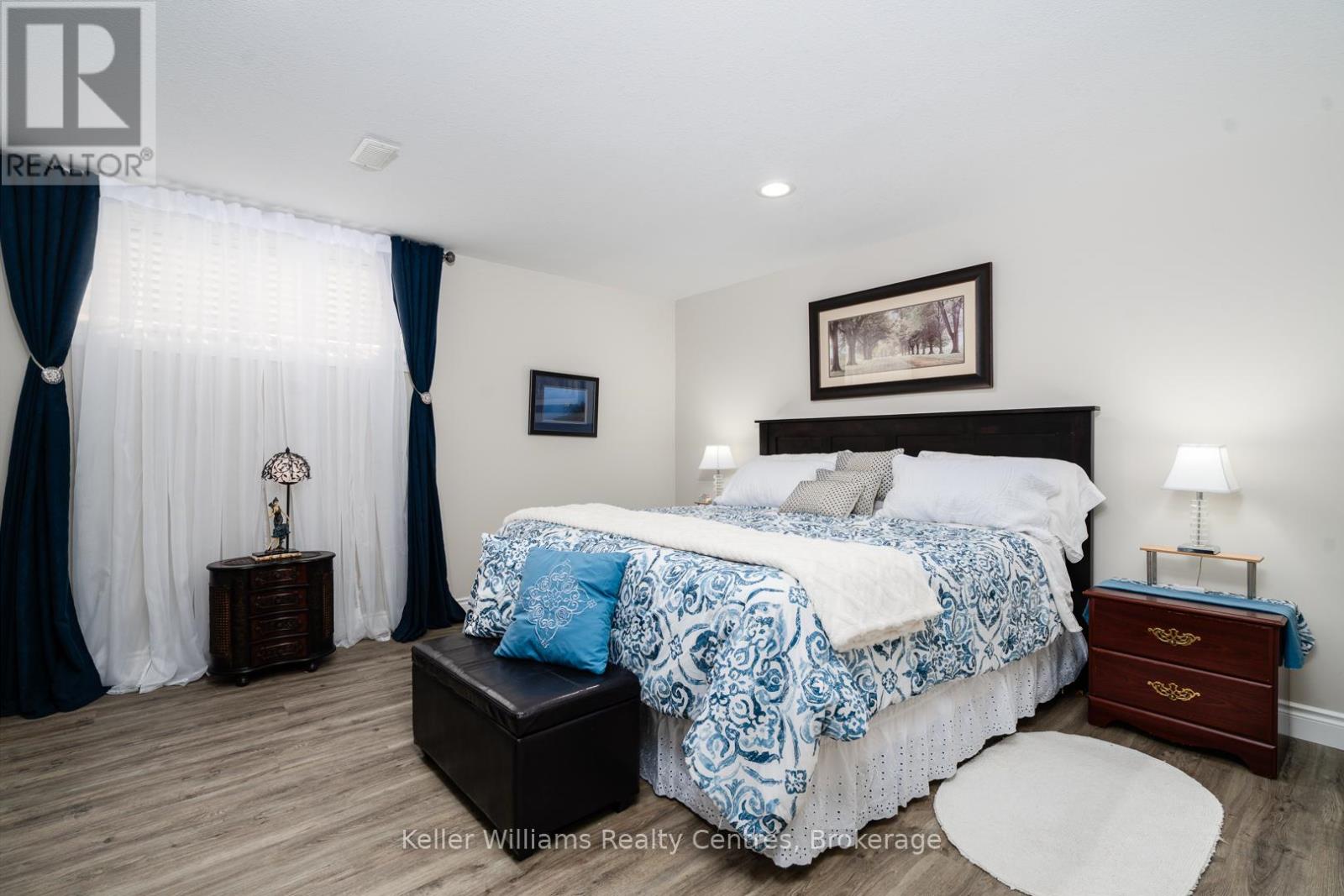 875 17th Street, Hanover, Ontario  N4N 0B7 - Photo 29 - X12199837