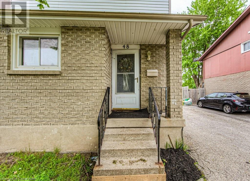 Property at 48 TIMBERLANE Crescent image 3