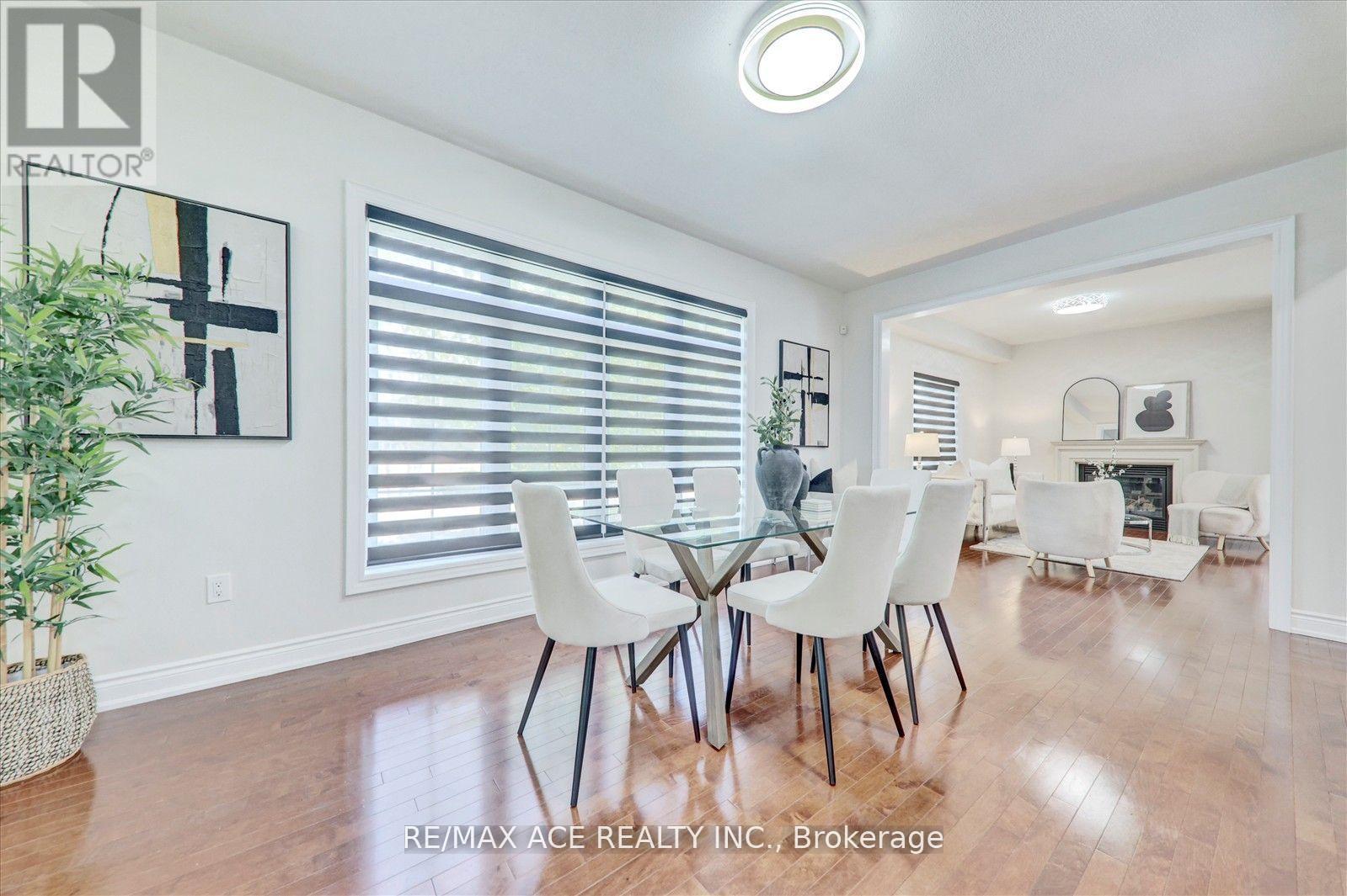 1 Goldthread Terrace, Toronto, Ontario  M3H 0B8 - Photo 10 - C12199659