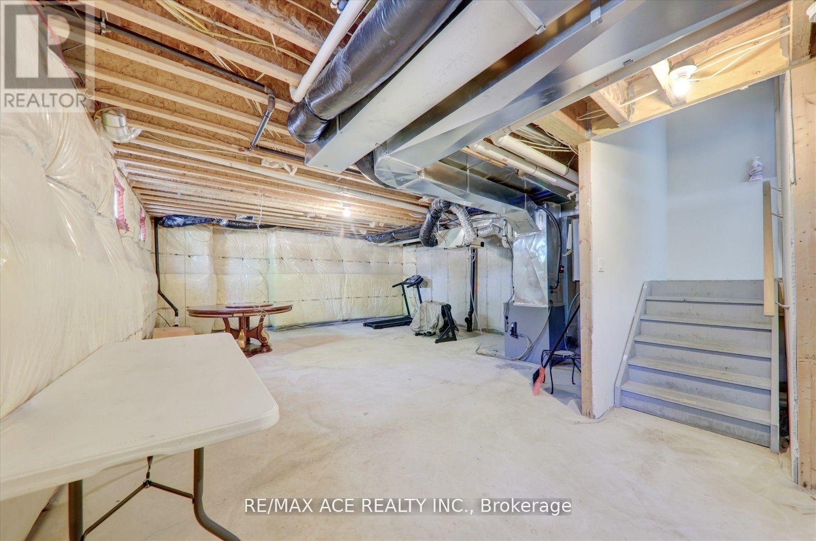 1 Goldthread Terrace, Toronto, Ontario  M3H 0B8 - Photo 37 - C12199659