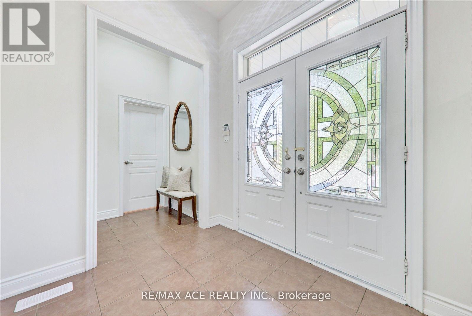 1 Goldthread Terrace, Toronto, Ontario  M3H 0B8 - Photo 8 - C12199659