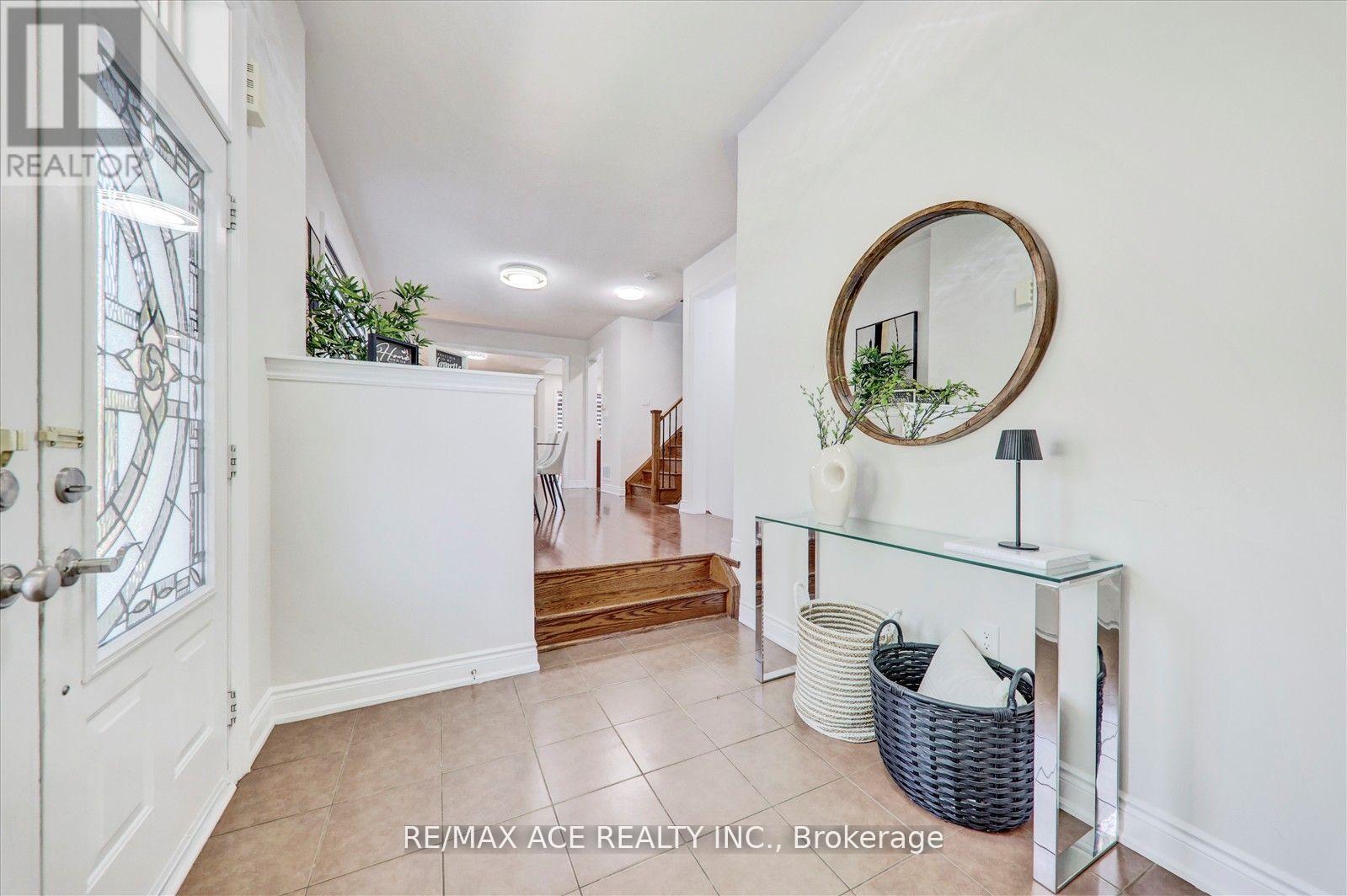 1 Goldthread Terrace, Toronto, Ontario  M3H 0B8 - Photo 9 - C12199659