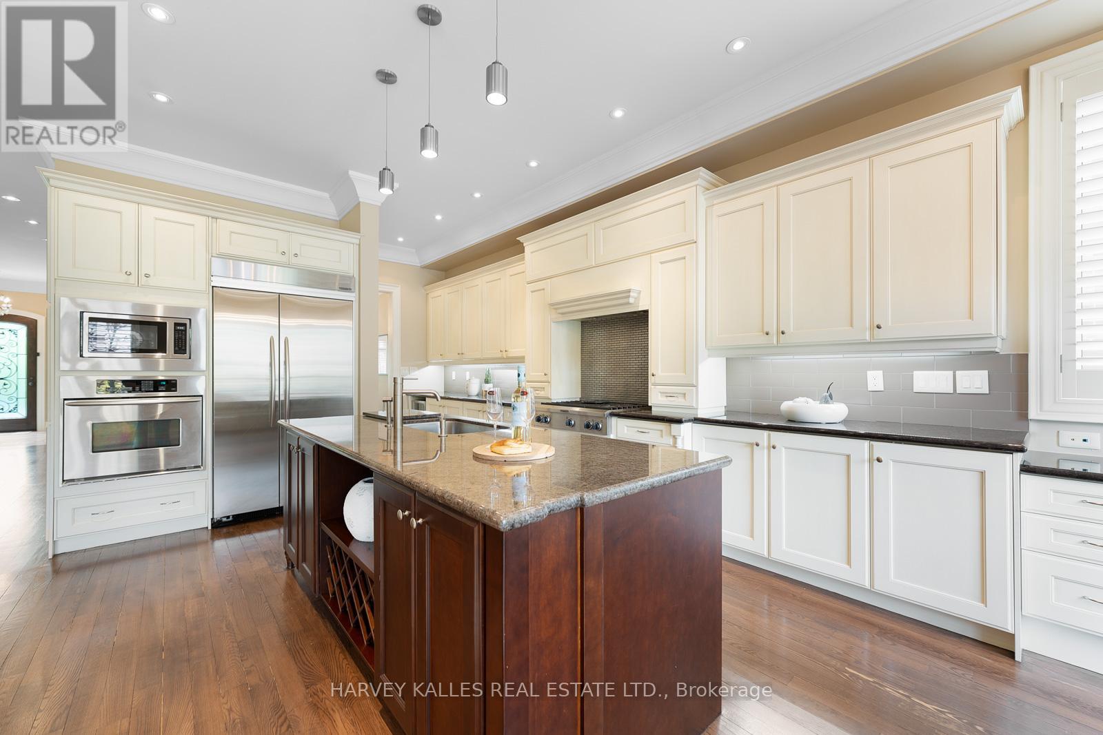 538 Woburn Avenue, Toronto, Ontario  M5M 1L9 - Photo 17 - C12199670