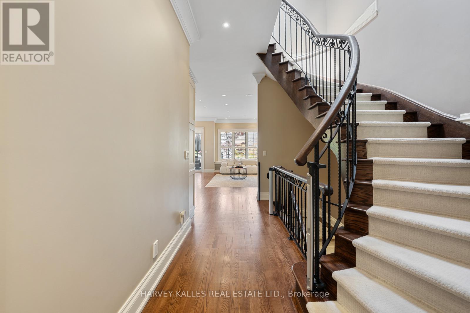 538 Woburn Avenue, Toronto, Ontario  M5M 1L9 - Photo 25 - C12199670