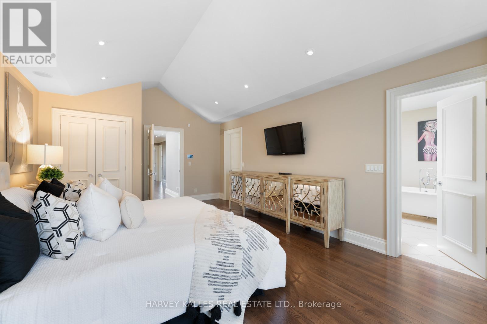 538 Woburn Avenue, Toronto, Ontario  M5M 1L9 - Photo 29 - C12199670