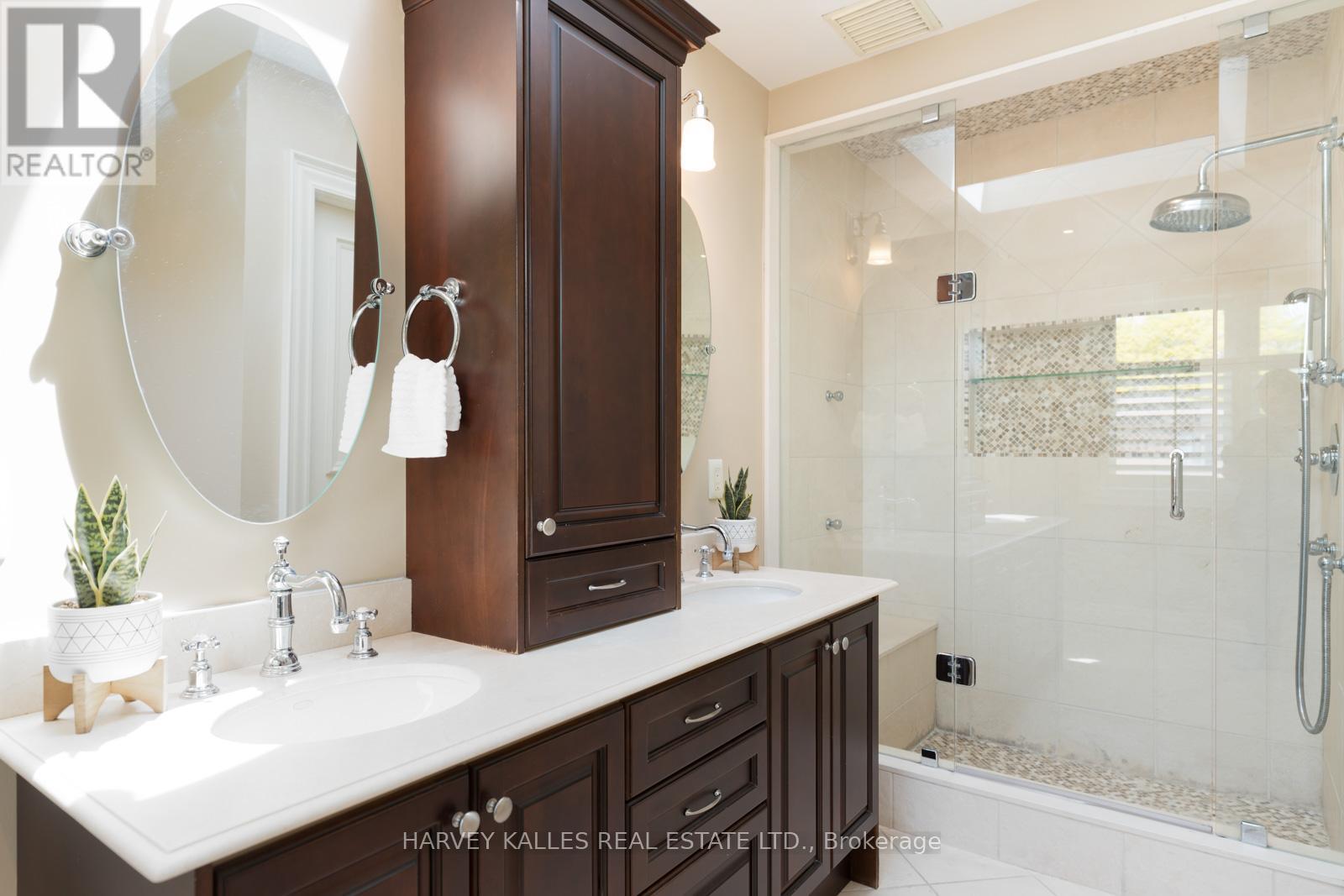 538 Woburn Avenue, Toronto, Ontario  M5M 1L9 - Photo 31 - C12199670