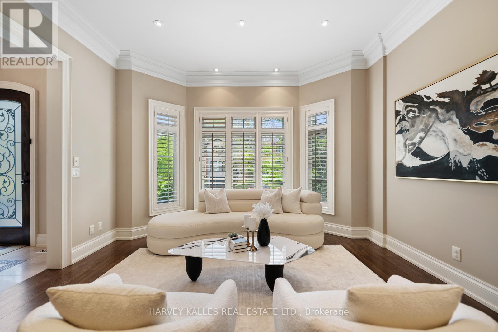 538 Woburn Avenue, Toronto, Ontario  M5M 1L9 - Photo 6 - C12199670