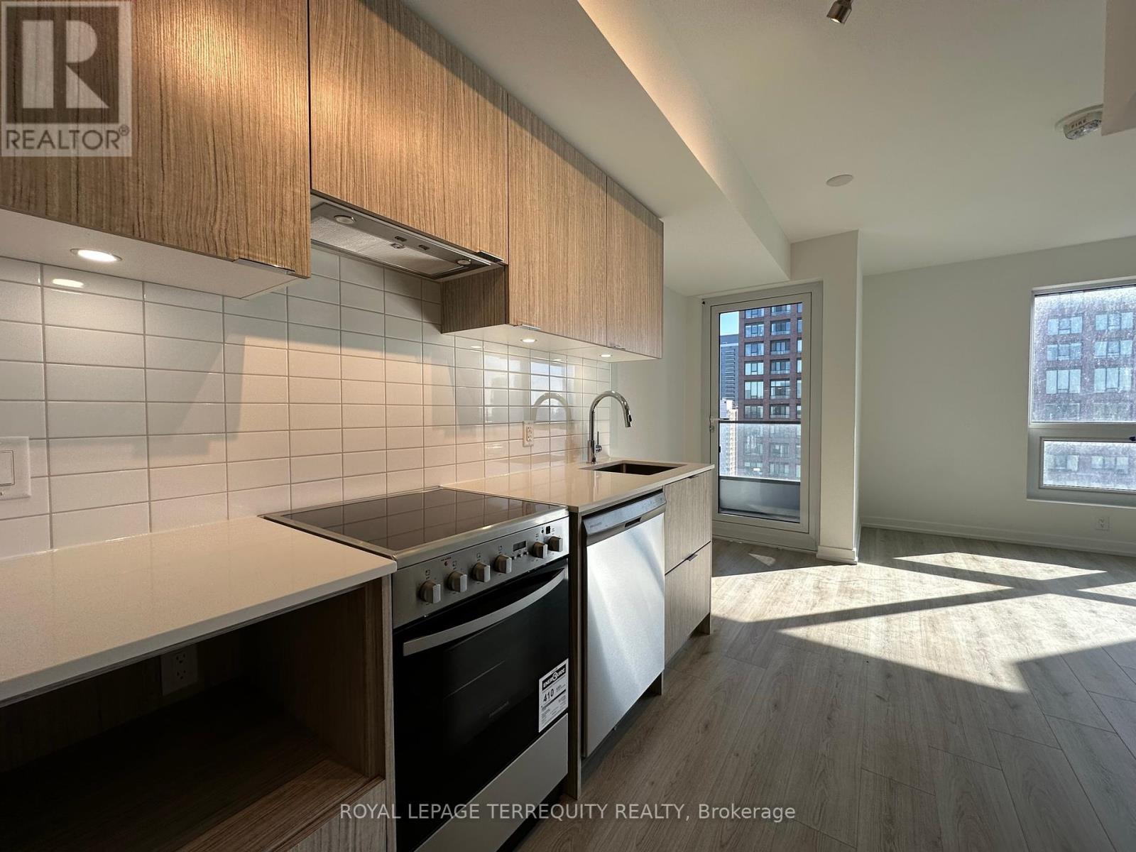 2412 - 395 BLOOR STREET E, Toronto, Ontario