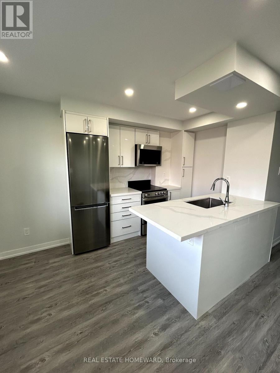 404 - 15 Walmer Road, Toronto, Ontario  M5R 2X1 - Photo 3 - C12199812