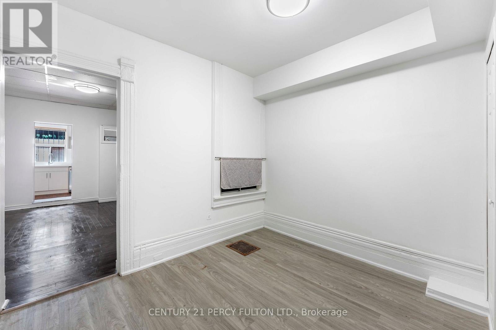 47 Grange Avenue, Toronto, Ontario  M5T 1C6 - Photo 11 - C12199825