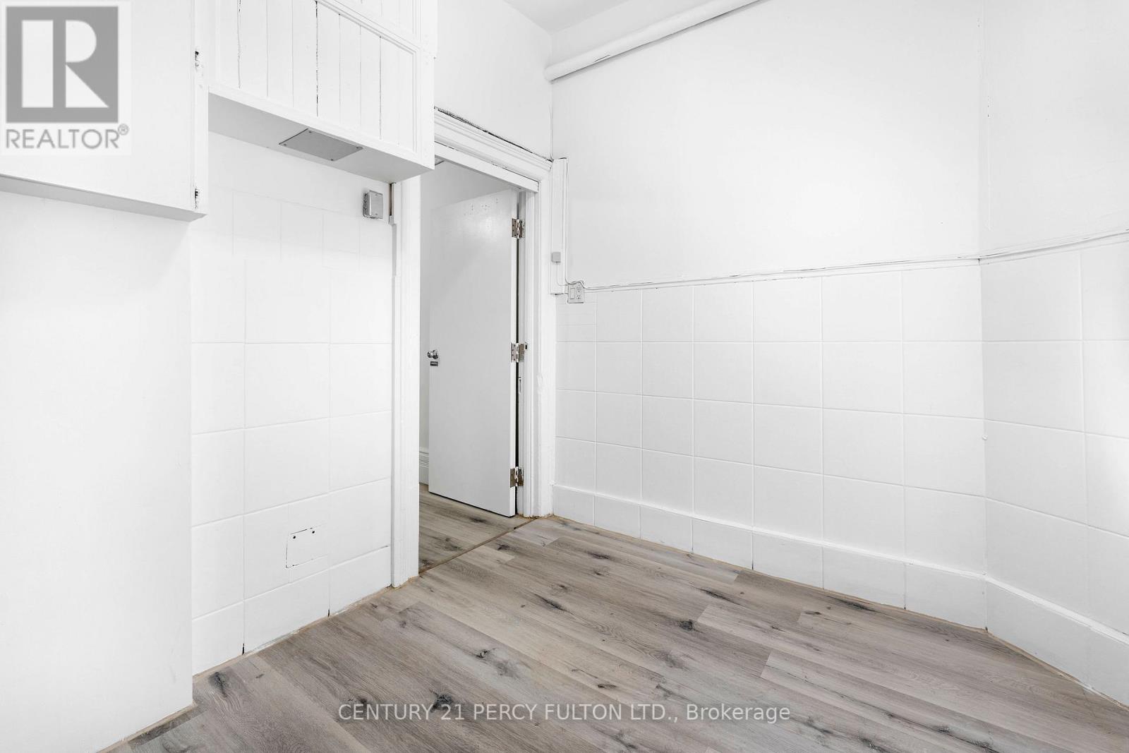 47 Grange Avenue, Toronto, Ontario  M5T 1C6 - Photo 17 - C12199825