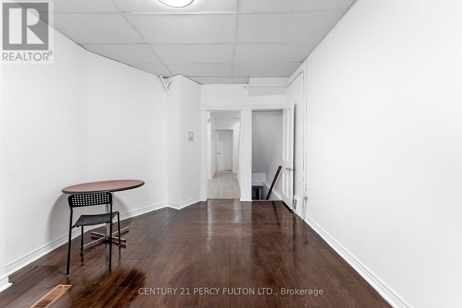 47 Grange Avenue, Toronto, Ontario  M5T 1C6 - Photo 8 - C12199825