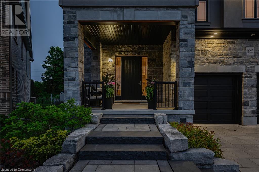 925 Deer Creek Court, Kitchener, Ontario  N2A 0J5 - Photo 4 - 40736470