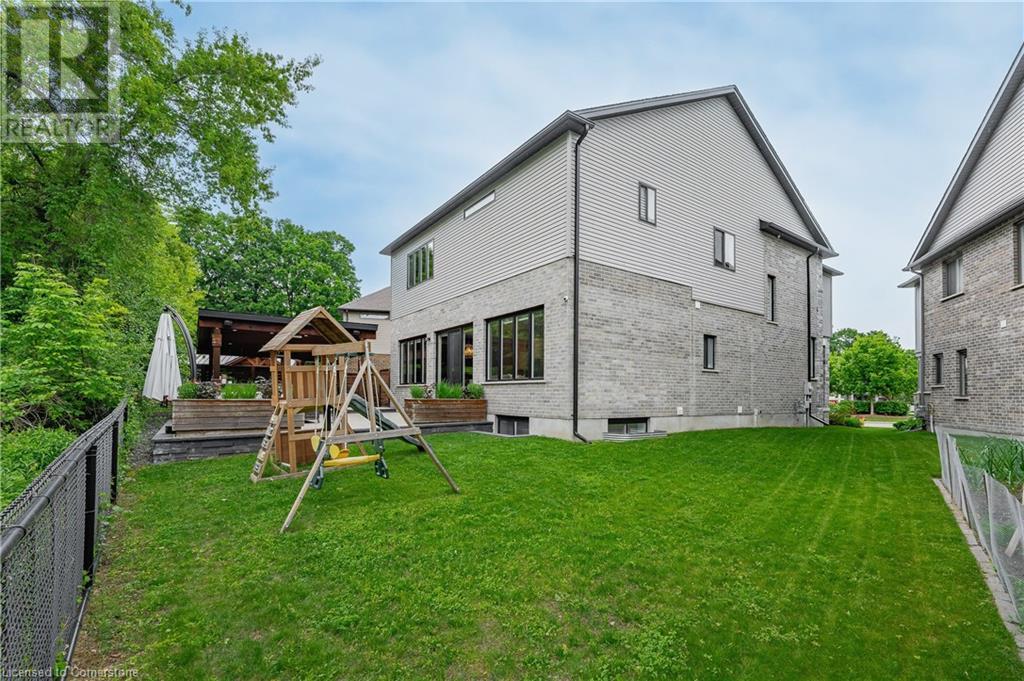 925 Deer Creek Court, Kitchener, Ontario  N2A 0J5 - Photo 44 - 40736470