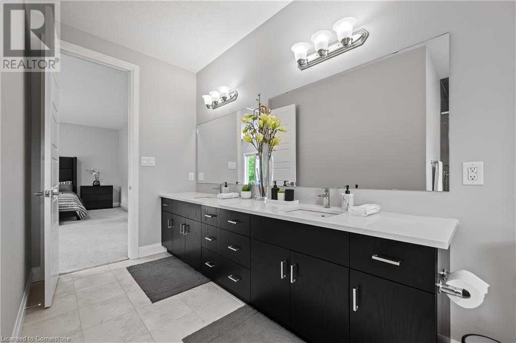 925 Deer Creek Court, Kitchener, Ontario  N2A 0J5 - Photo 29 - 40736470