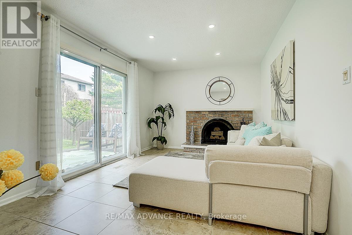 86 Placentia Boulevard, Toronto, Ontario  M1S 4C5 - Photo 12 - E12199622