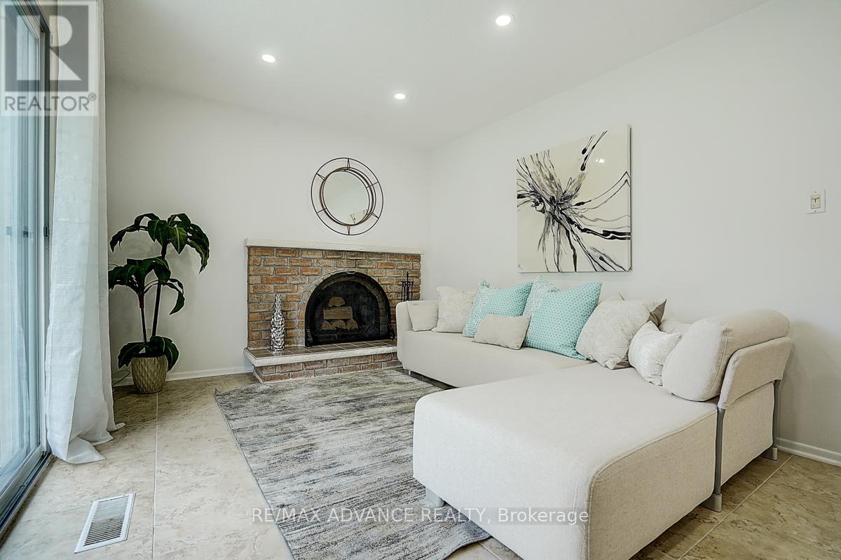 86 Placentia Boulevard, Toronto, Ontario  M1S 4C5 - Photo 13 - E12199622