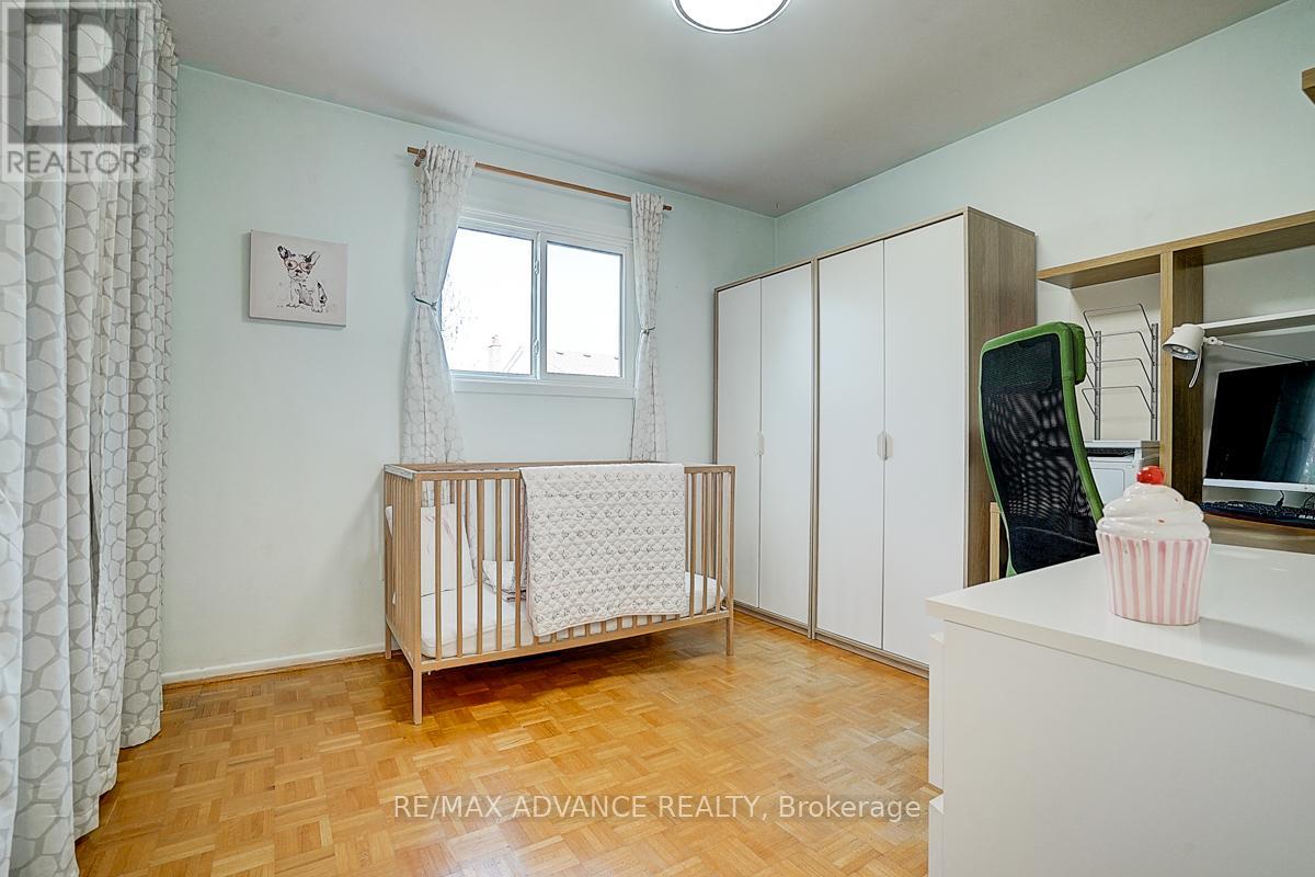 86 Placentia Boulevard, Toronto, Ontario  M1S 4C5 - Photo 27 - E12199622