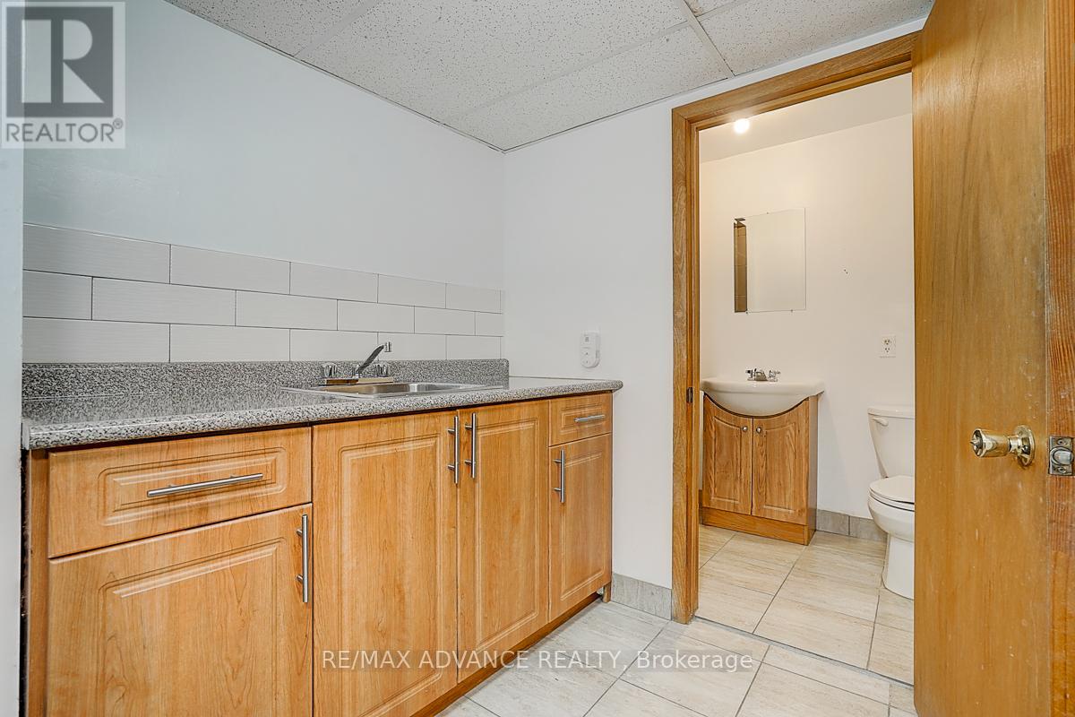 86 Placentia Boulevard, Toronto, Ontario  M1S 4C5 - Photo 32 - E12199622