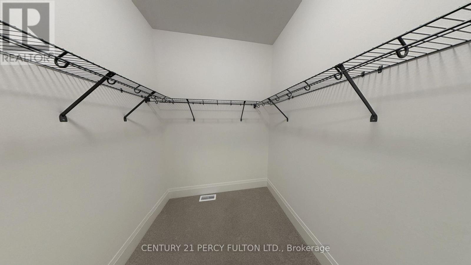 111 Deer Ridge Crescent, Whitby, Ontario  L1P 0P2 - Photo 9 - E12199728