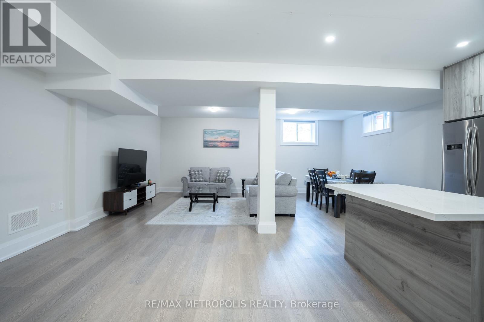 Bsmt - 34 Euclid Avenue, Toronto, Ontario  M6J 2J6 - Photo 2 - E12199740