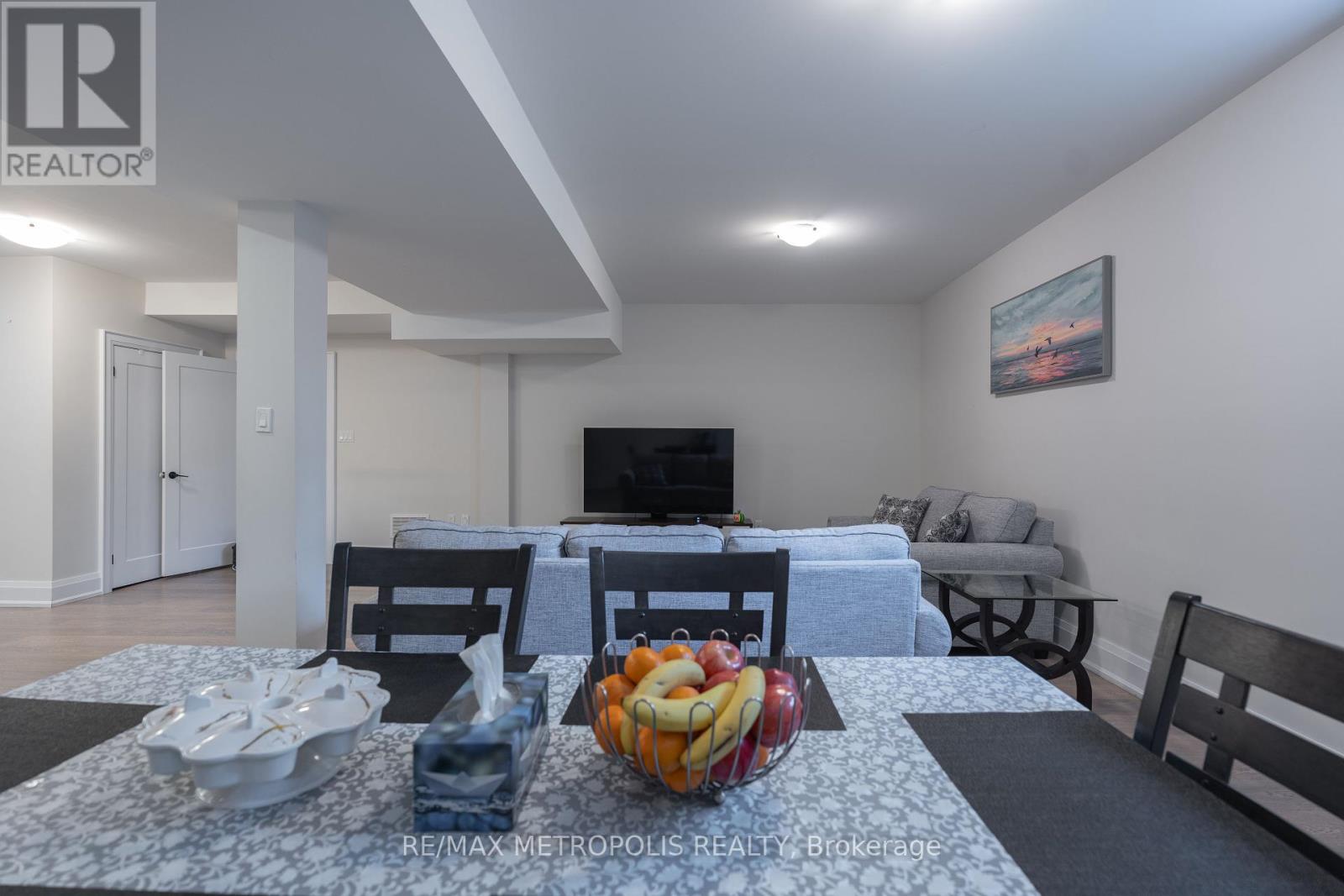 Bsmt - 34 Euclid Avenue, Toronto, Ontario  M6J 2J6 - Photo 5 - E12199740