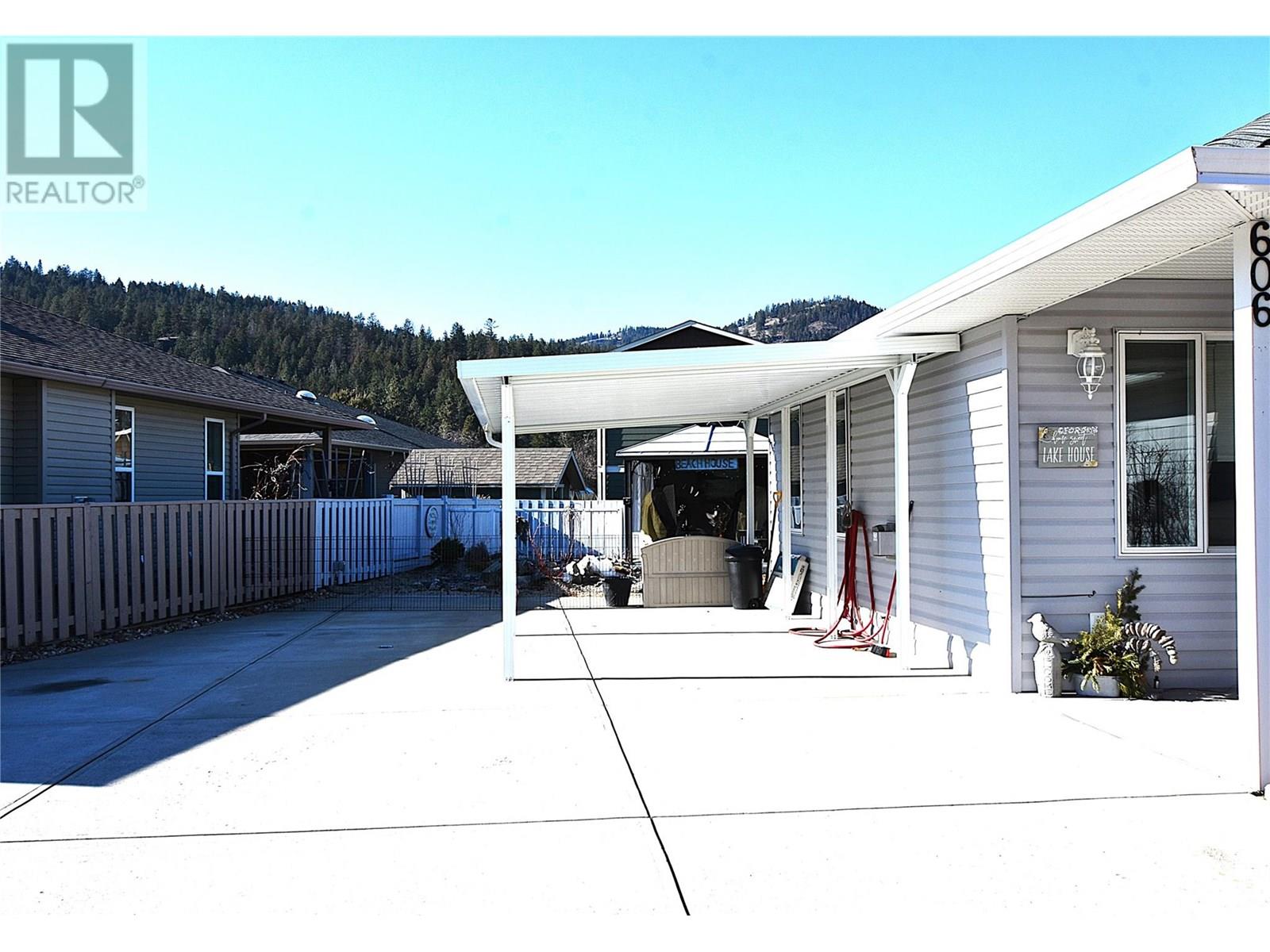 Property at 606 Nighthawk Avenue image 4