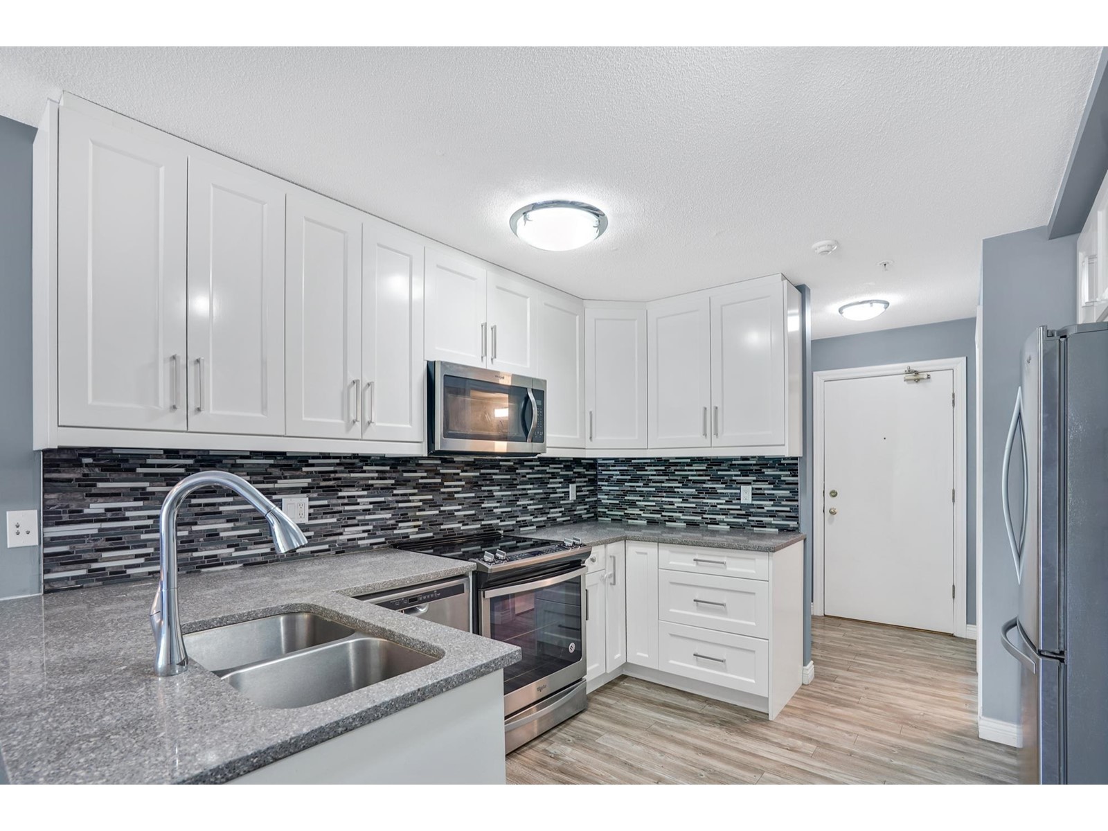 212 12110 80 Avenue, Surrey, British Columbia  V3W 0V2 - Photo 11 - R3012004