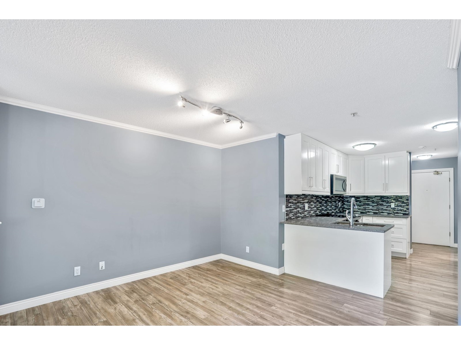 212 12110 80 Avenue, Surrey, British Columbia  V3W 0V2 - Photo 17 - R3012004