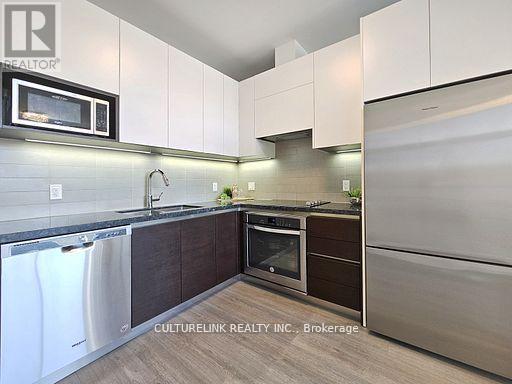 215 - 15 Water Walk Drive, Markham, Ontario  L6G 0G2 - Photo 7 - N12199680