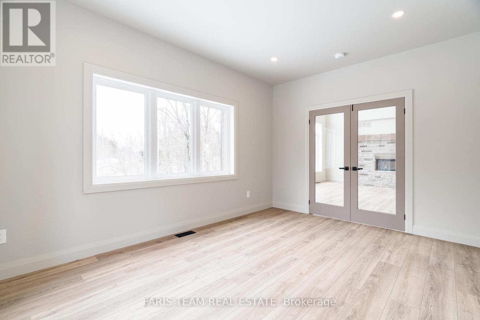 3316 Line 4 N, Oro-Medonte, Ontario  L0L 2L0 - Photo 9 - S12199638