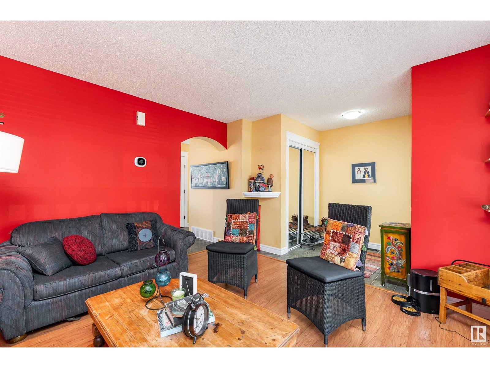20308 53 Av Nw, Edmonton, Alberta  T6M 2Y9 - Photo 5 - E4440618
