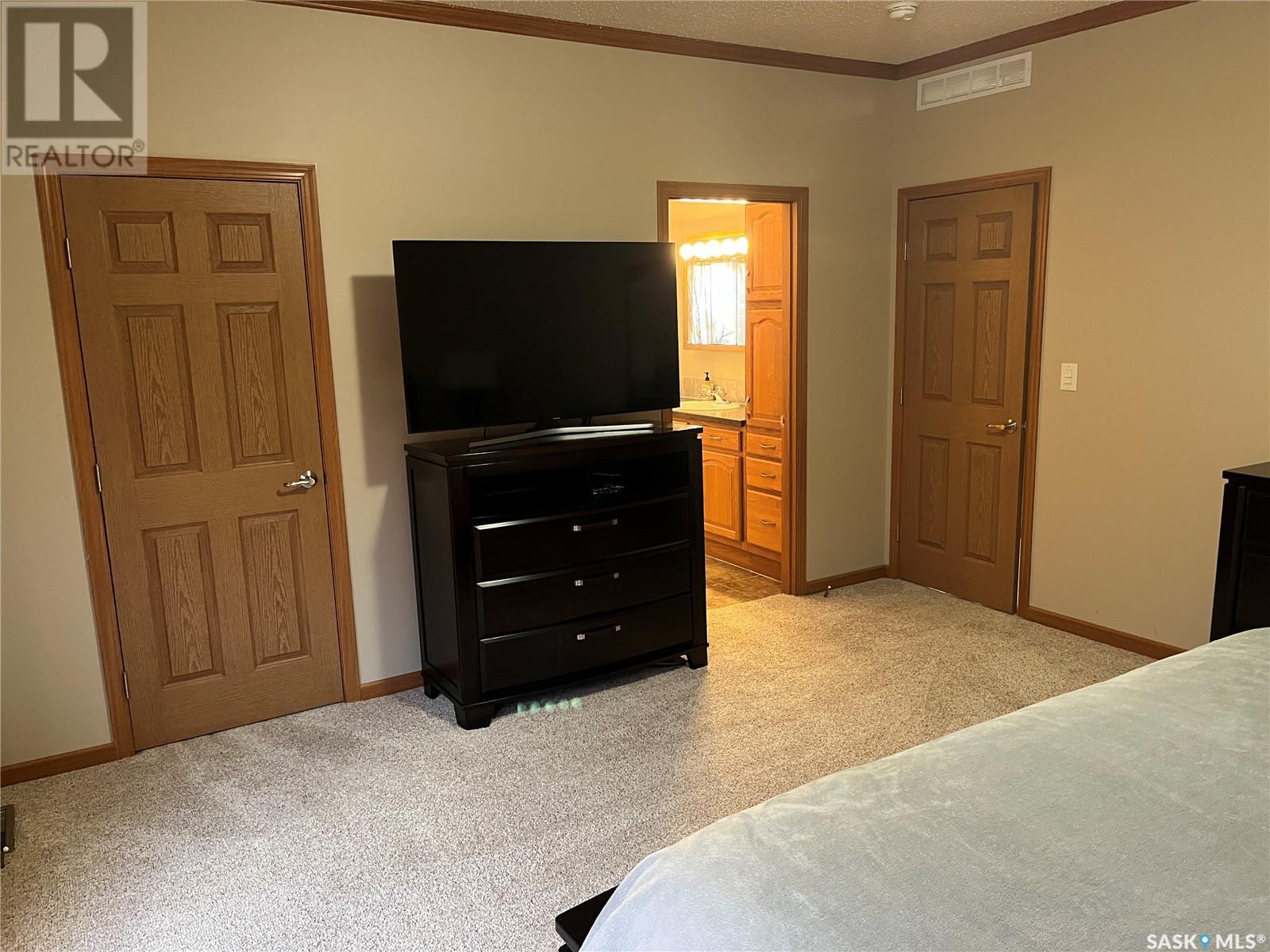 24 Hall Street, Halbrite, Saskatchewan  S0C 1H0 - Photo 24 - SK007335