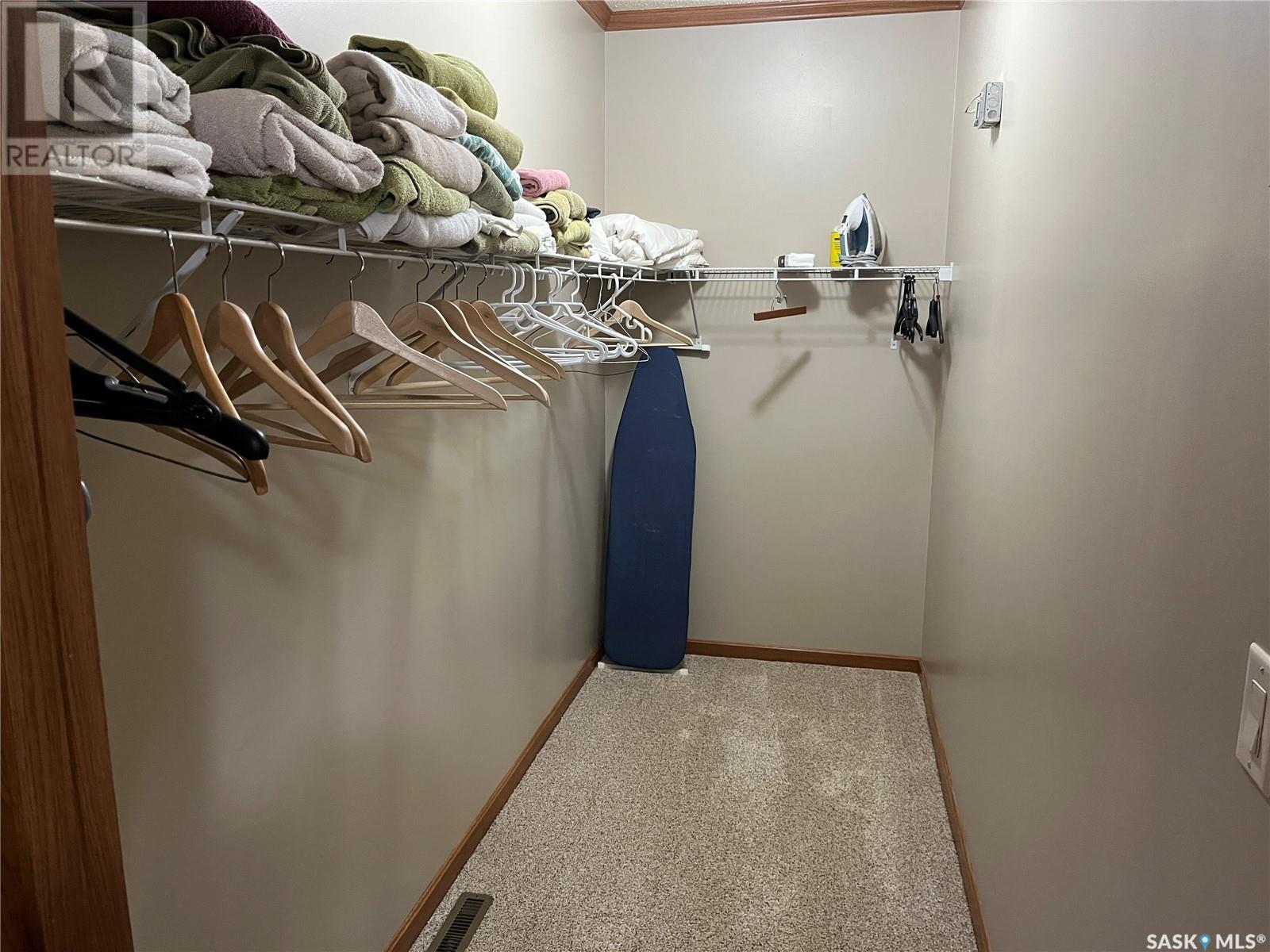 24 Hall Street, Halbrite, Saskatchewan  S0C 1H0 - Photo 26 - SK007335