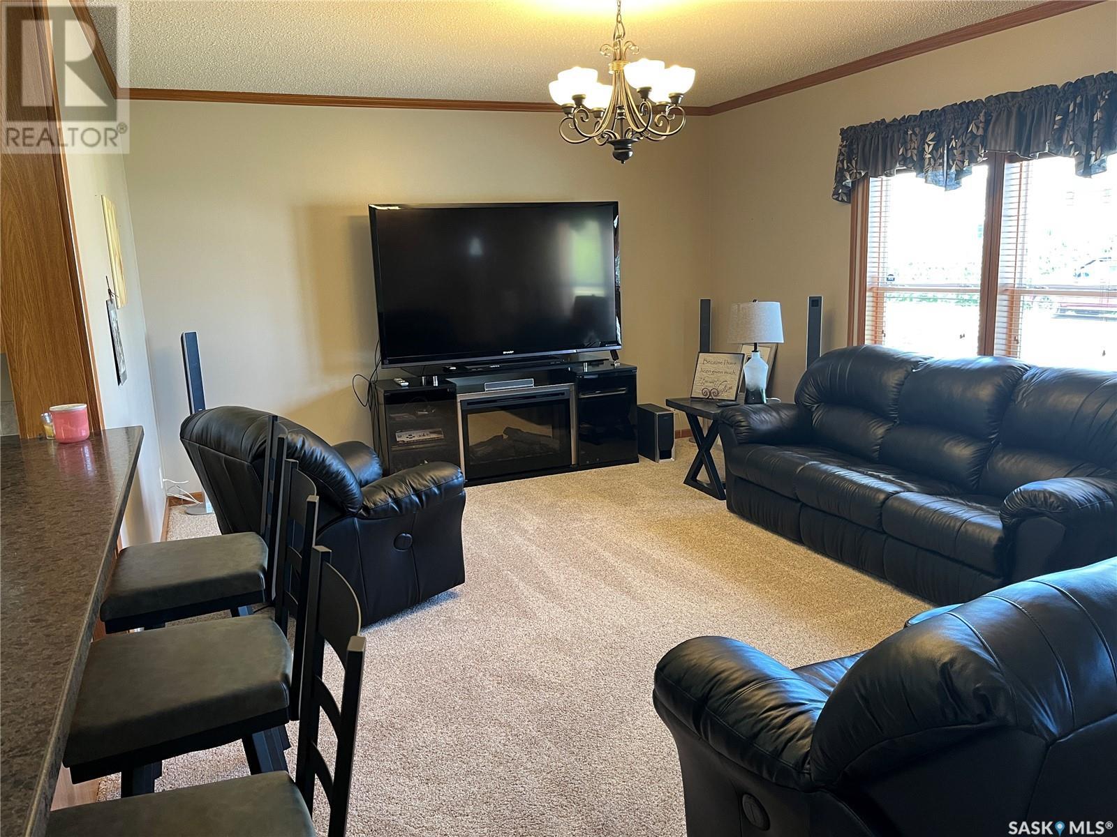 24 Hall Street, Halbrite, Saskatchewan  S0C 1H0 - Photo 13 - SK007335