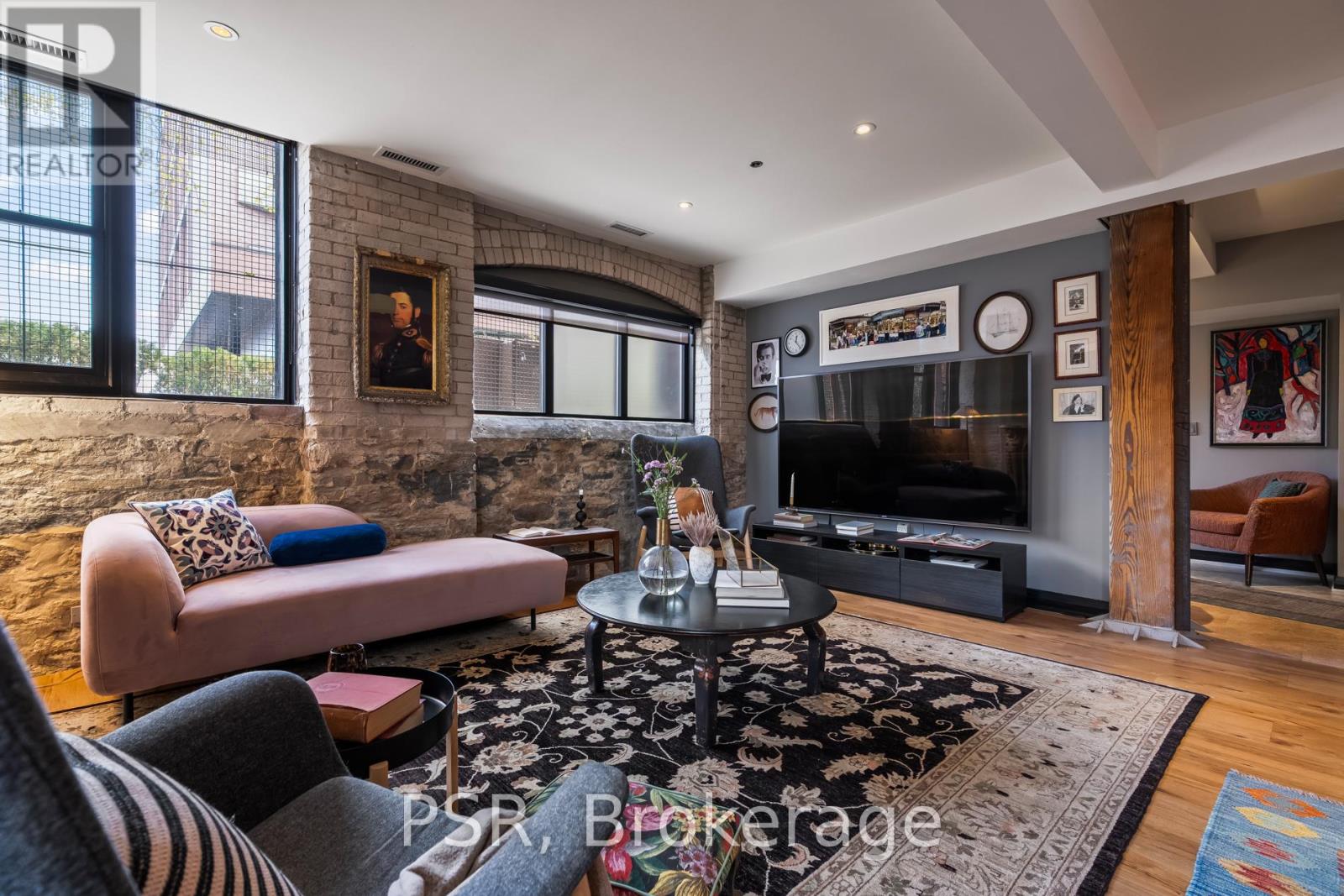 L1 - 1 Columbus Avenue, Toronto, Ontario  M6R 1S1 - Photo 13 - W12199634
