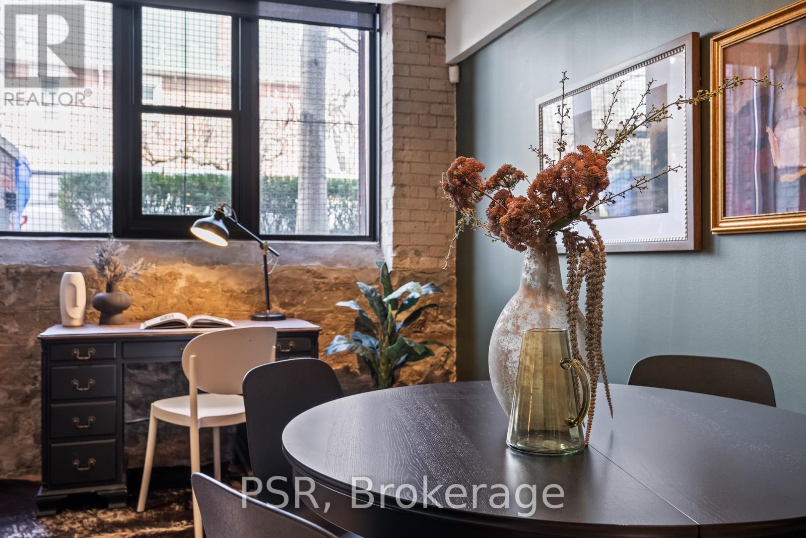L1 - 1 Columbus Avenue, Toronto, Ontario  M6R 1S1 - Photo 25 - W12199634