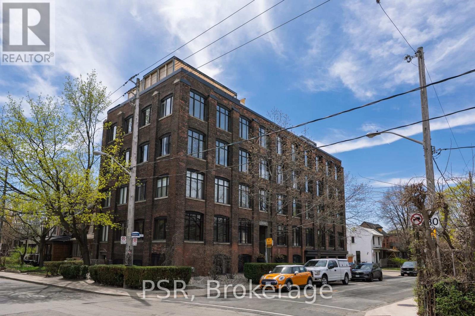 L1 - 1 Columbus Avenue, Toronto, Ontario  M6R 1S1 - Photo 38 - W12199634